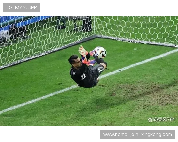 波尔图布鲁诺科斯塔中路爆射皮球直入上角：掌控半场的瞬间