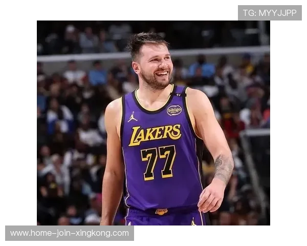 里夫斯不看人传球被称“魔术师附体”